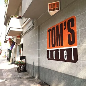 Tom's 3*, Berlin Deutschland